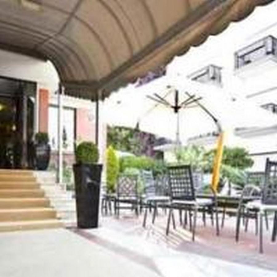 Hotel De La Ville Central 拉蒂纳 外观 照片