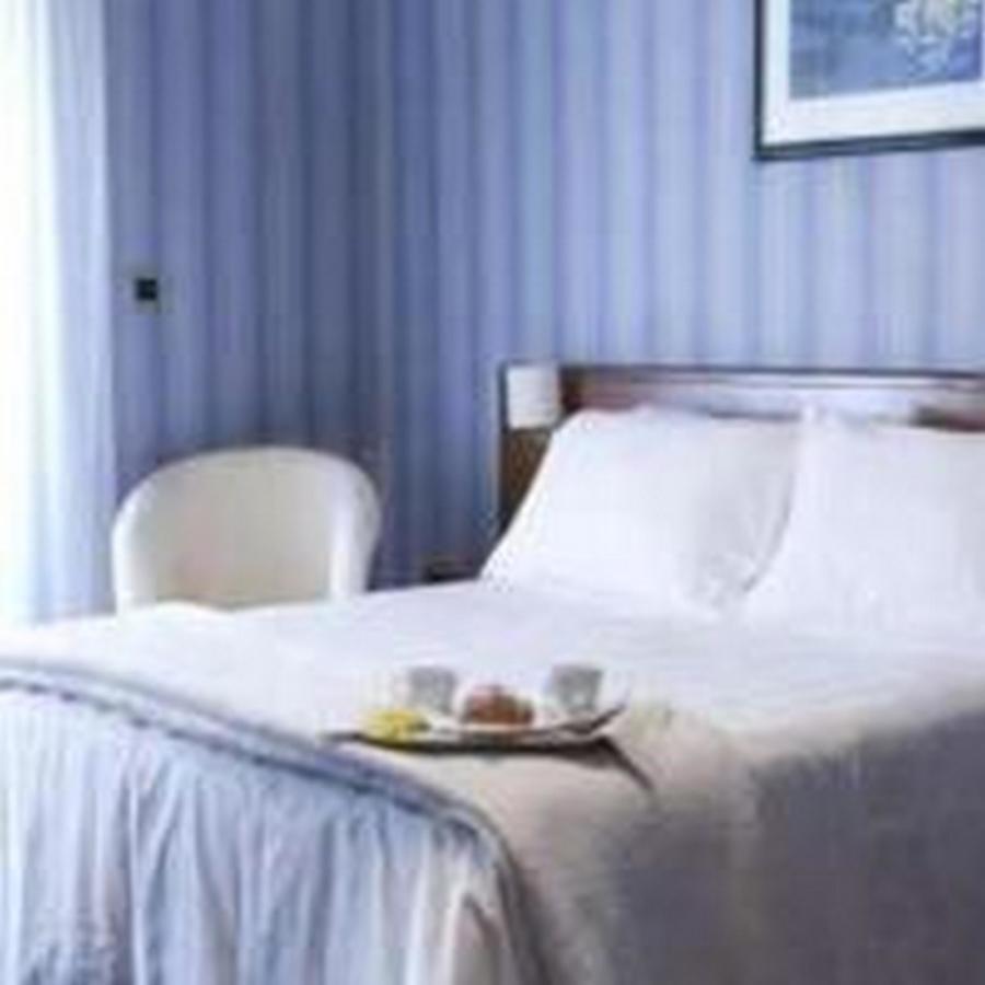 Hotel De La Ville Central 拉蒂纳 外观 照片