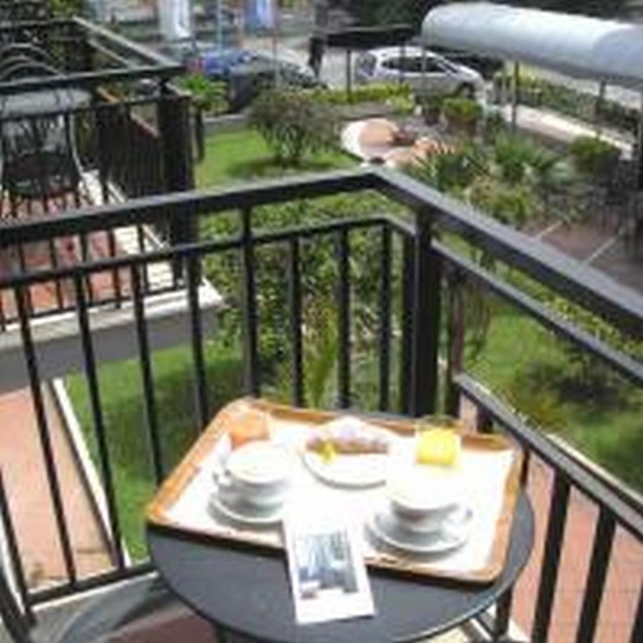 Hotel De La Ville Central 拉蒂纳 外观 照片