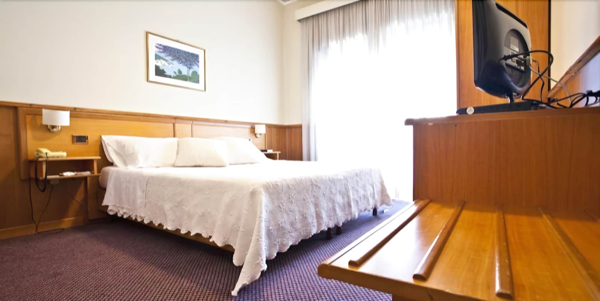 Hotel De La Ville Central 拉蒂纳 外观 照片